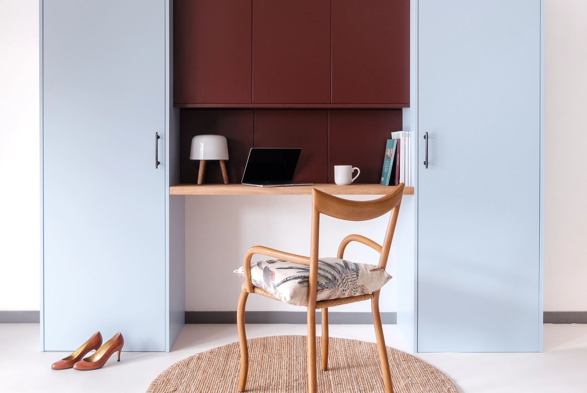 Tür PURE in der Farbe Celeste