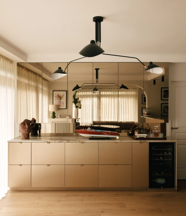 Tür aus bronzefarbenem Metall, B 40 H 60 cm